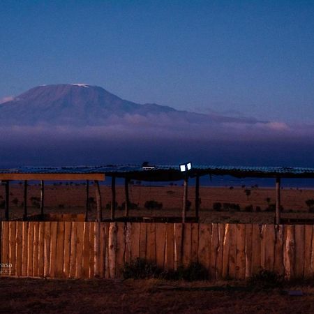 Amboseli Redhouse Leilighet Eksteriør bilde