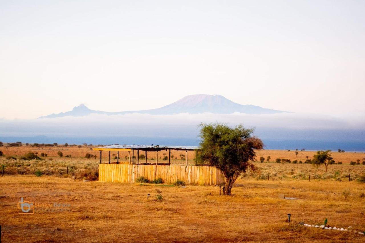 Amboseli Redhouse Leilighet Eksteriør bilde